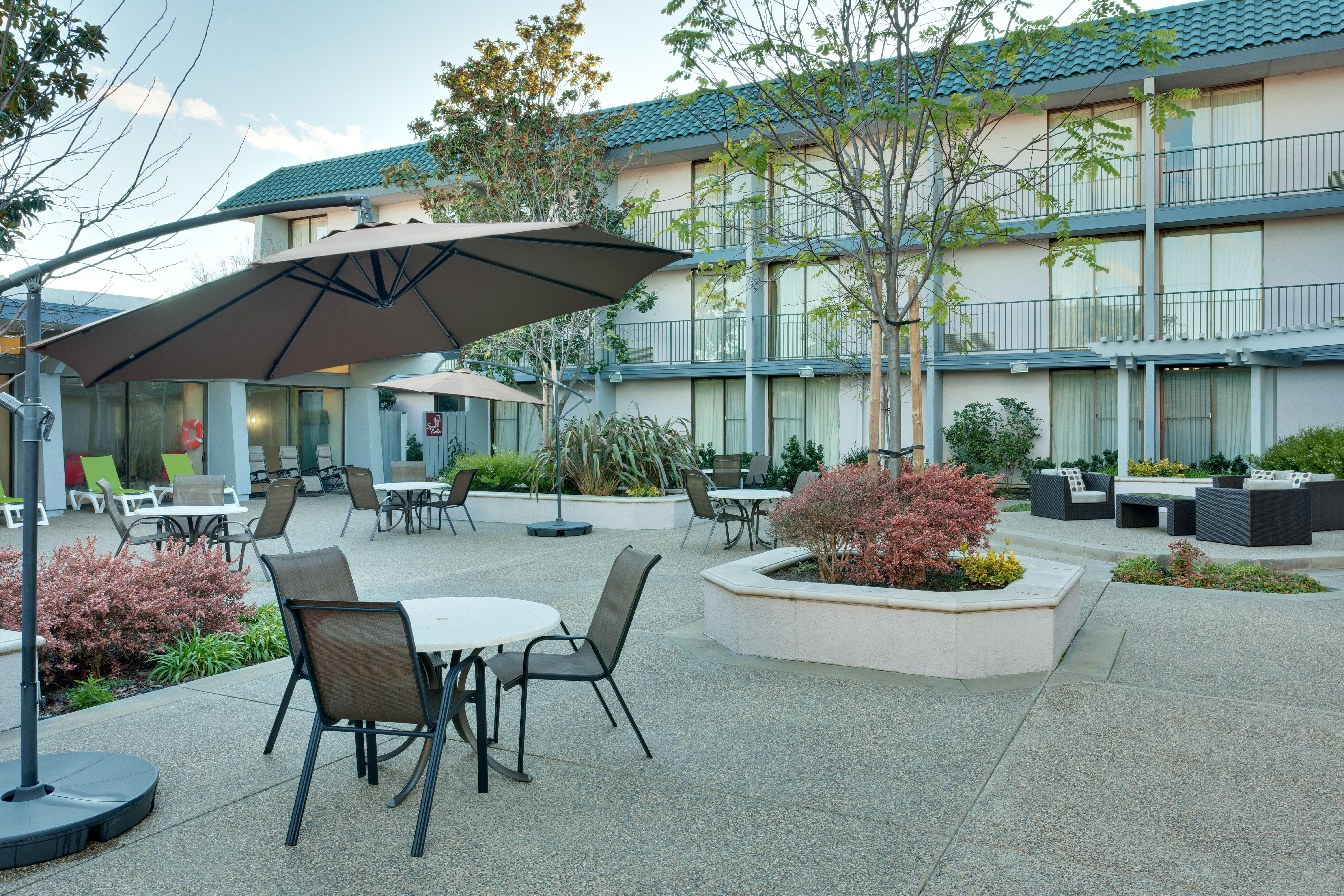 Holiday Inn Dublin - Pleasanton By Ihg Eksteriør billede